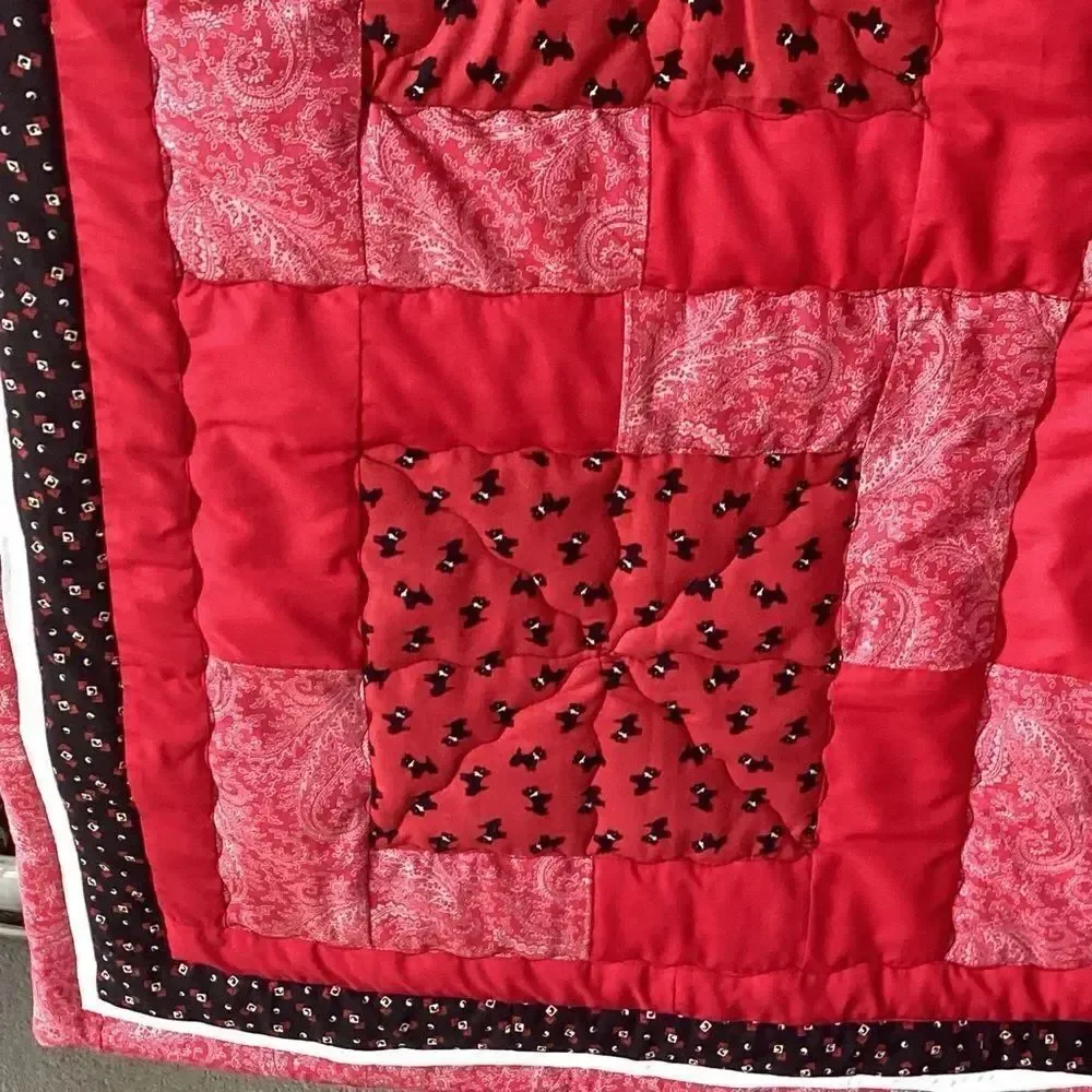 NWT Hand Crafted “Scotty Lovers” Red White and Black Elegant Lap Quilt